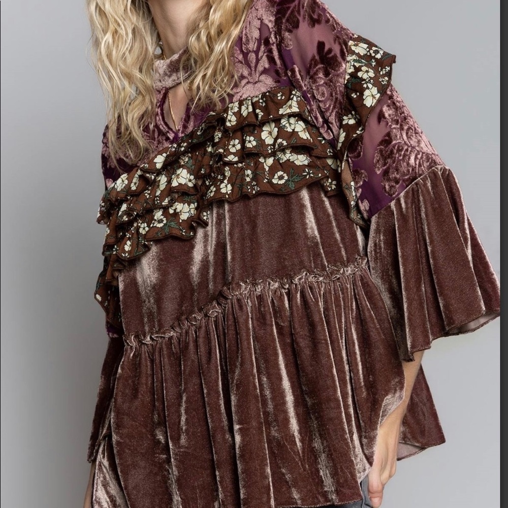 3/$30 POL Gorgeous Coco Color Velvet Peplum top - Picture 6 of 9